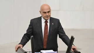 Turhan ��mez'den �srail'in haydutlu�una tepki