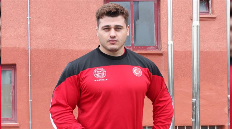 Türk güreş tarihine geçti