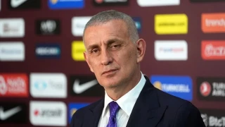 Yabanc� futbolcu kural� de�i�miyor