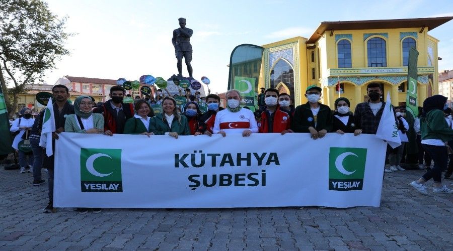 Yeşilay'dan farkındalık yürüyüşü