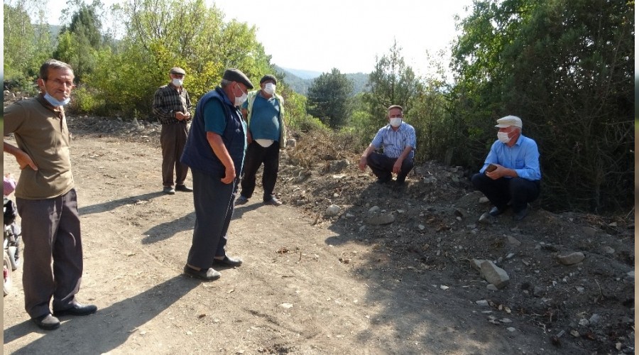 Yol geni�letmek i�in mezarlar� tahrip ettiler