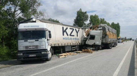 Yol kenarndaki tra baka tr arpt