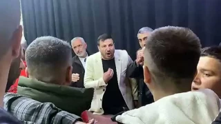 YRP Adayı Davut Güloğlu, kahvehanede vatandaşla tartıştı