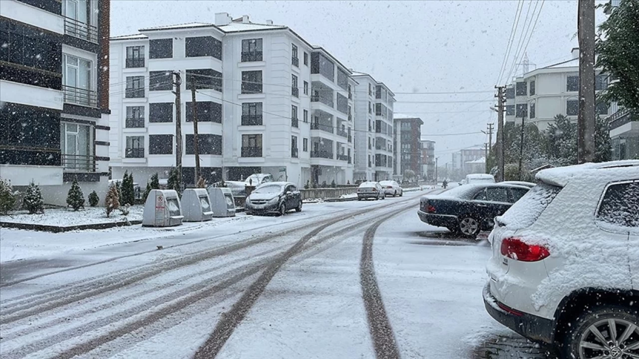 Zonguldak, Bolu, Şile, Düzce ve Sakarya'da eğitime 1 gün ara