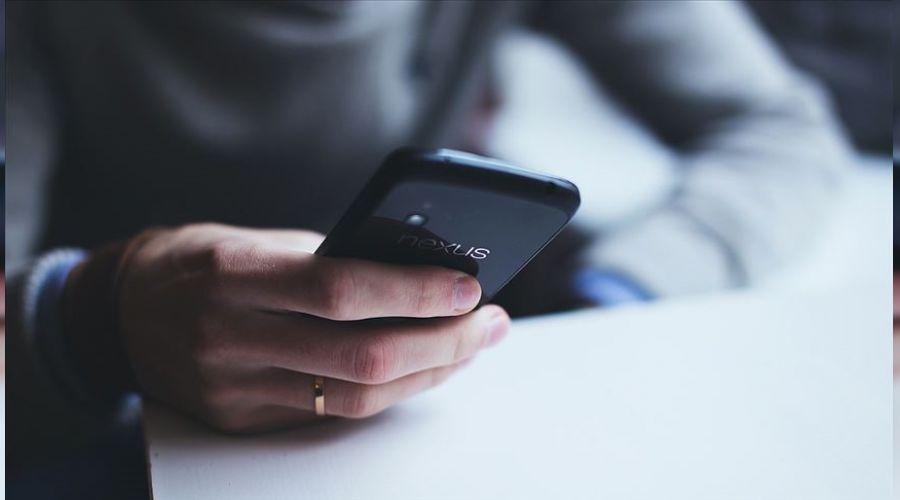 153 milyon ki�i telefon numaras� ta��d� 