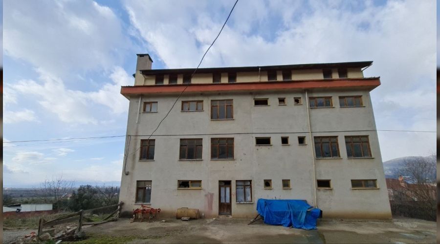 2 milyon liralık yatılı Kur'an kursu çürümeye terk edildi