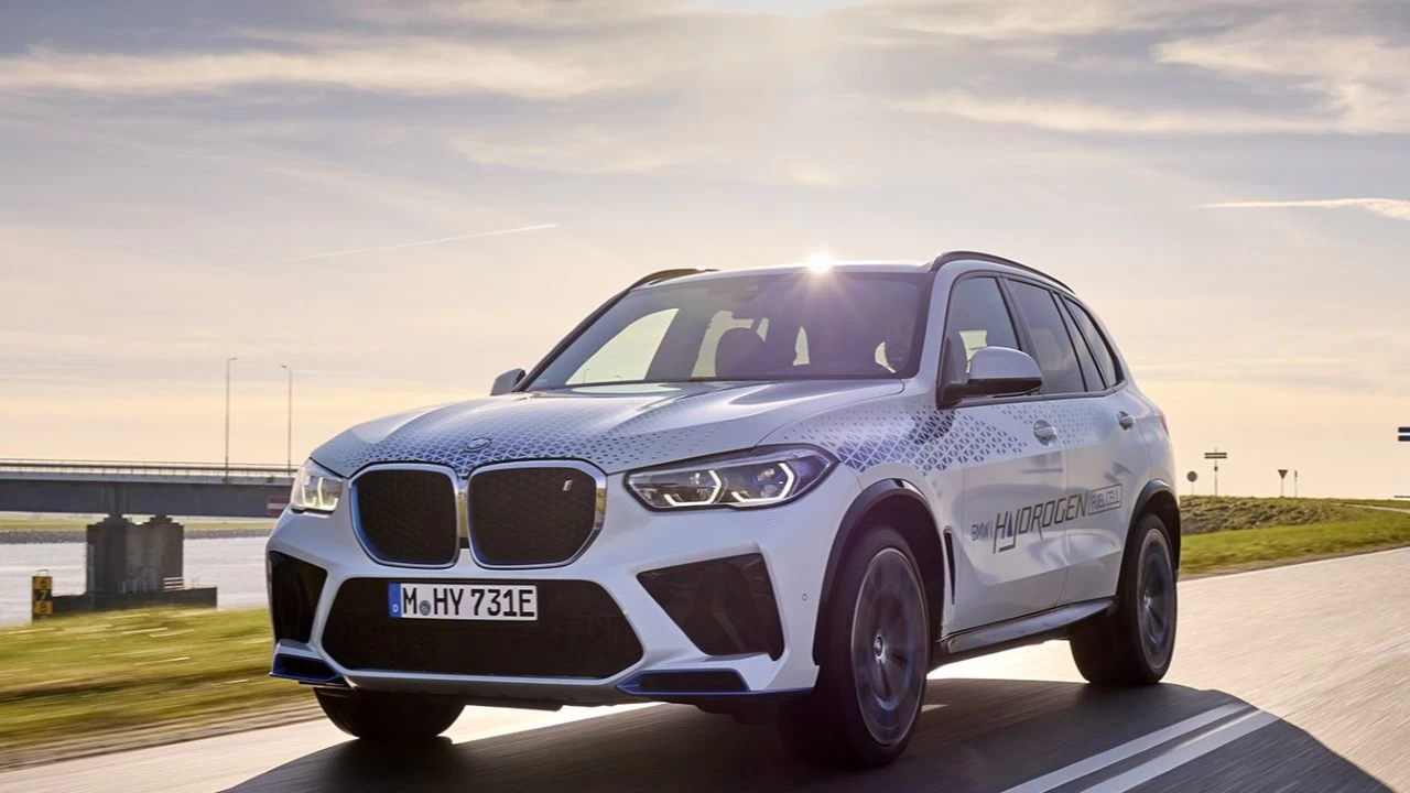 2024 model otomobilleri tan�yal�m