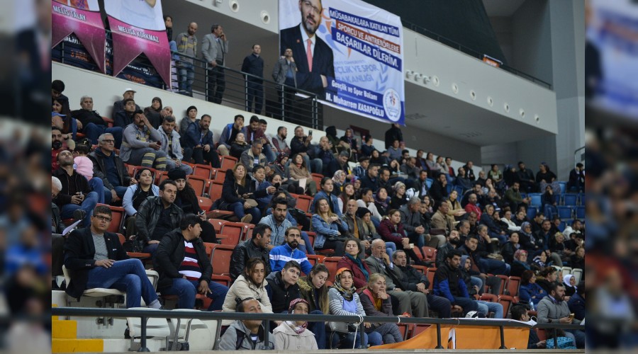 57 ki�ilik i�e 12 bin ki�i ba�vurdu