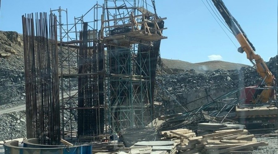 6 metre yükseklikteki iskeleden atladı