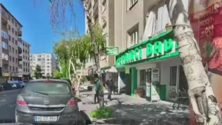 7. kattan düşen halı kadının başına isabet etti