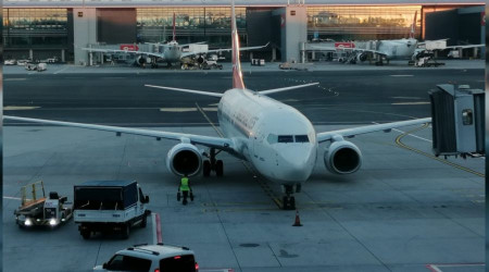 Afganistan'dan 160 yolcu daha yurda getirildi
