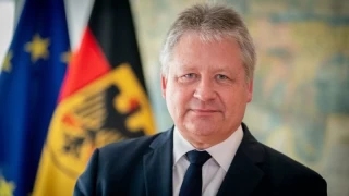 Alman istihbaratı BND'nin Başkanı Bruno Kahl, 'Savaşın erken bitmesi Avrupa için sakıncalı' dedi