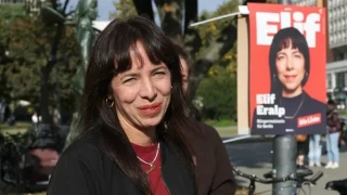Almanya'da Berlin eyalet meclisi se�imini, ba�bakanl��a Elif Eralp'i aday g�steren Sol Parti kazand�