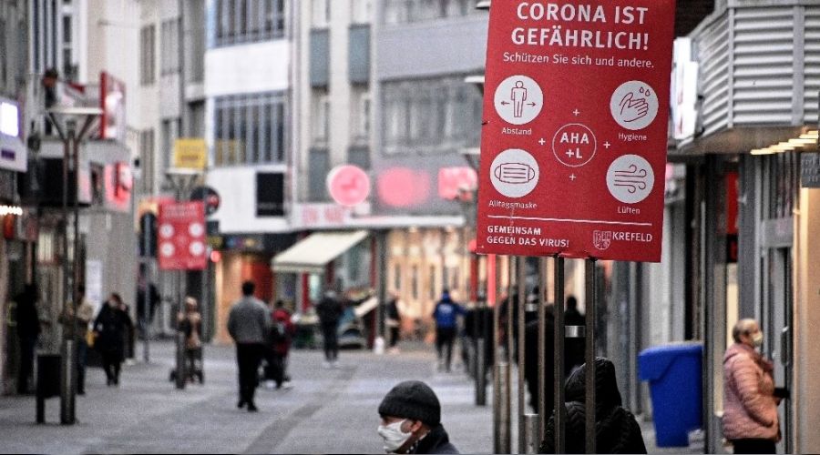 Almanya'da son 24 saatte 944 ölüm