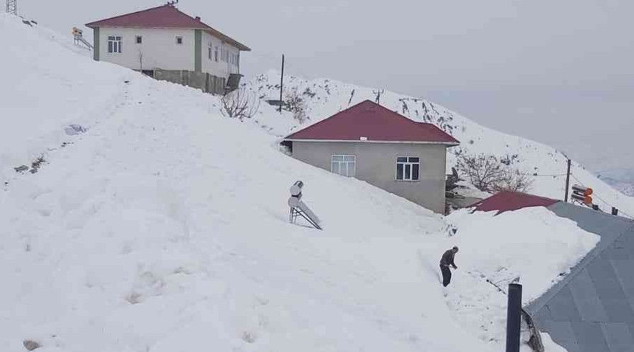 Alt� k�y�n yollar� 12 g�nd�r kapal�