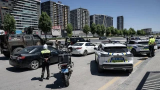 Ankara Valili�i: "Yak�t tankeri, beton mikseri gibi ara�lar�n 5-10 Temmuz aras�nda �ehre giri�ine izin verilmeyecek"