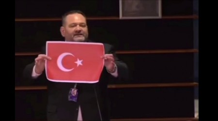 AP'den Yunan vekile ceza