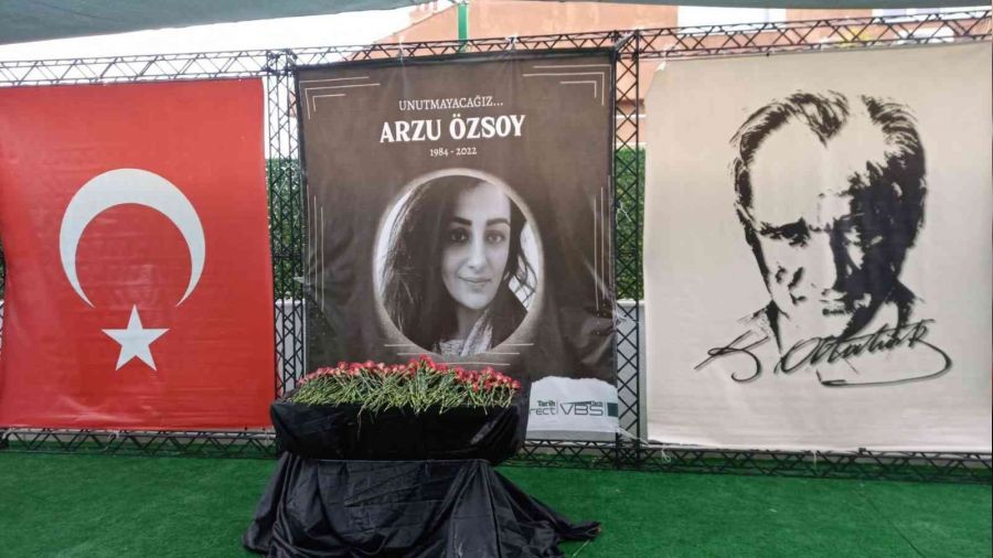 Arzu Özsoy'un öğretmenlik yaptığı okulda hüzün hakim