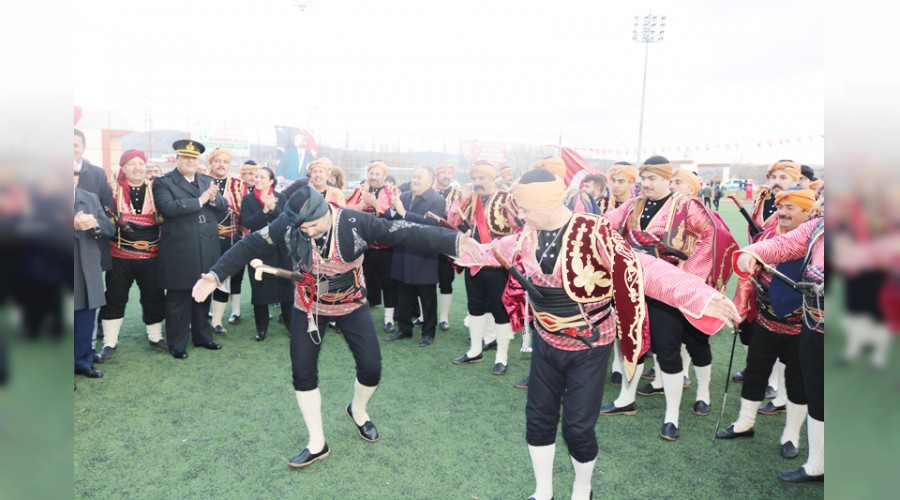 Atat�rk'�n Ankara'ya geli�inin  100. y�l� se�men g�sterisiyle kutland�