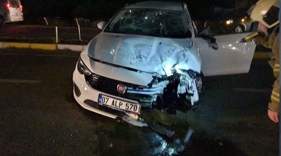 Ayvalk'ta 3 ara birbirine girdi: 2 yaral