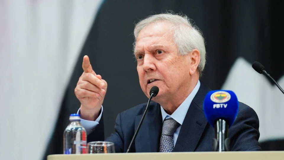 Aziz Y�ld�r�m ve ekibi sahaya �yle bir iniyor ki...