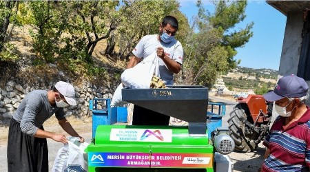 Badem üreticilerine makine desteği