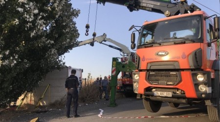 Bağcılar'da kamyonetin freni tutmadı