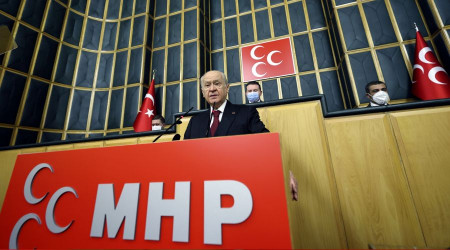 Bahçeli'den Sezen Aksu'ya tepki