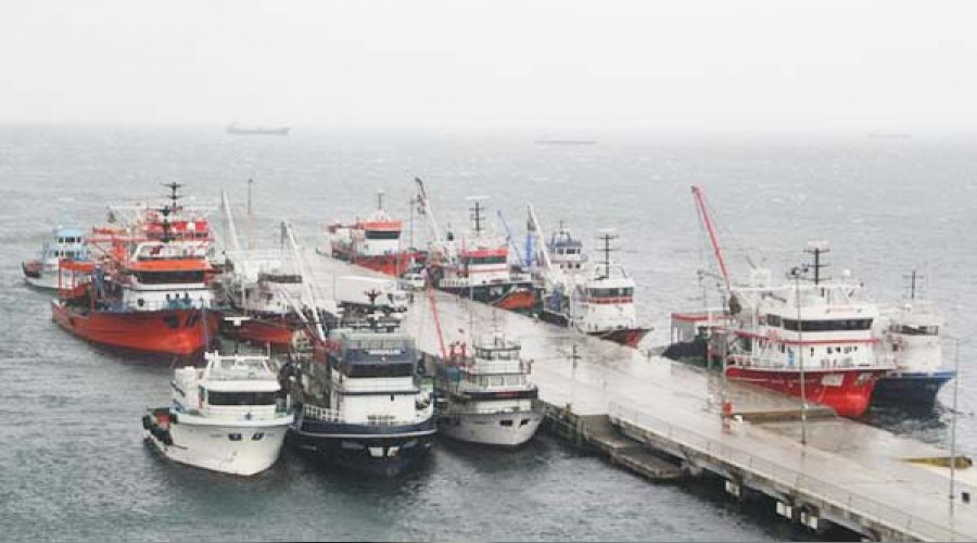 Balıkçılar denize açılamadı