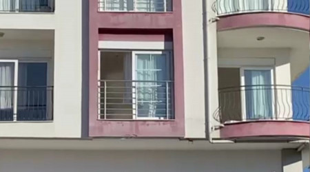Balkondan beton zemine düşen adam hayatını kaybetti:1 gözaltı