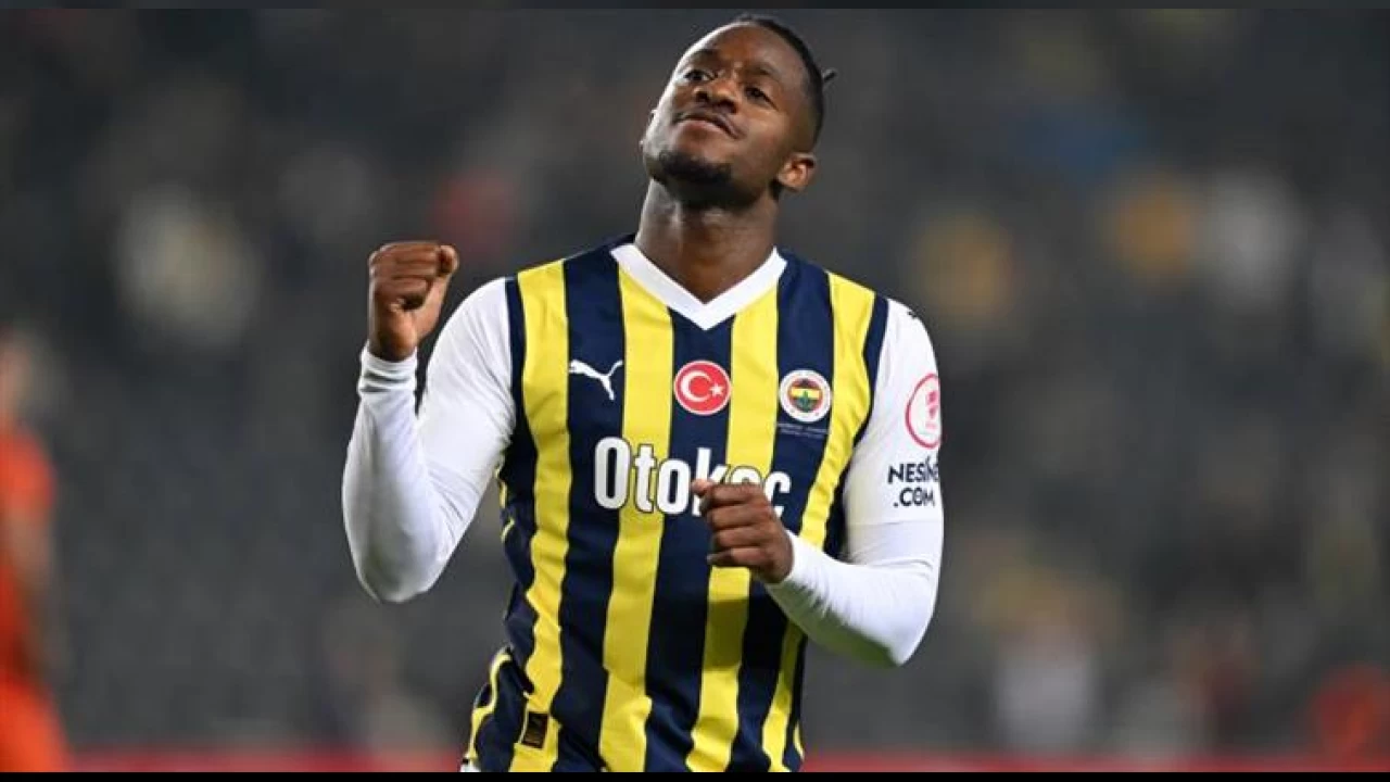 Batshuayi transferi düşünmüyor