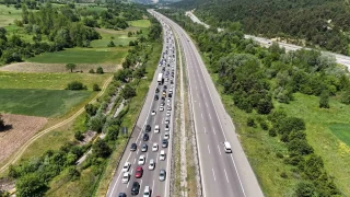 Bayram trafiği sürüyor: Bolu'da kilometrelerce kuyruk