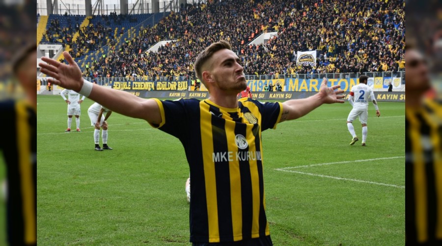 Beckham, Kartal'a taş koydu