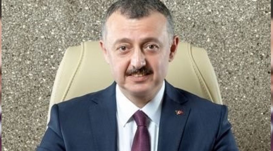 Belediye Bakannn makam arac kaza yapt