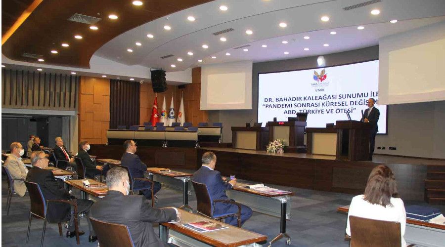  "Belki de 10-15 y�l sonra anlayaca��m�z bir de�i�imin i�indeyiz"