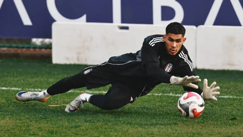 Be�ikta�'ta 337 g�nl�k hasret sona eriyor