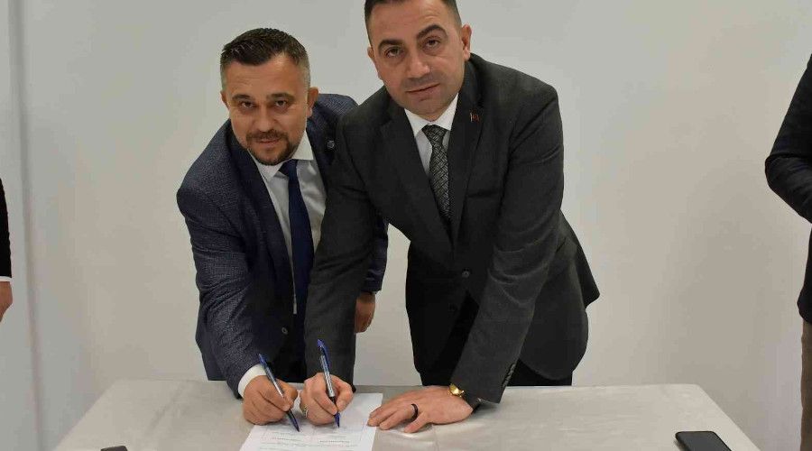 Biga Belediyesi'nde en düşük işçi maaşı 5 bin 427 lira oldu
