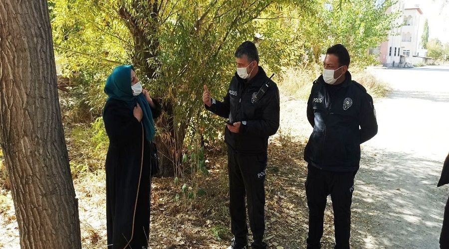 Bir günlük bebeği ölüme terk ettiler