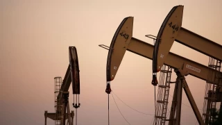 Brent petrolün varil fiyatı 85.67 dolar