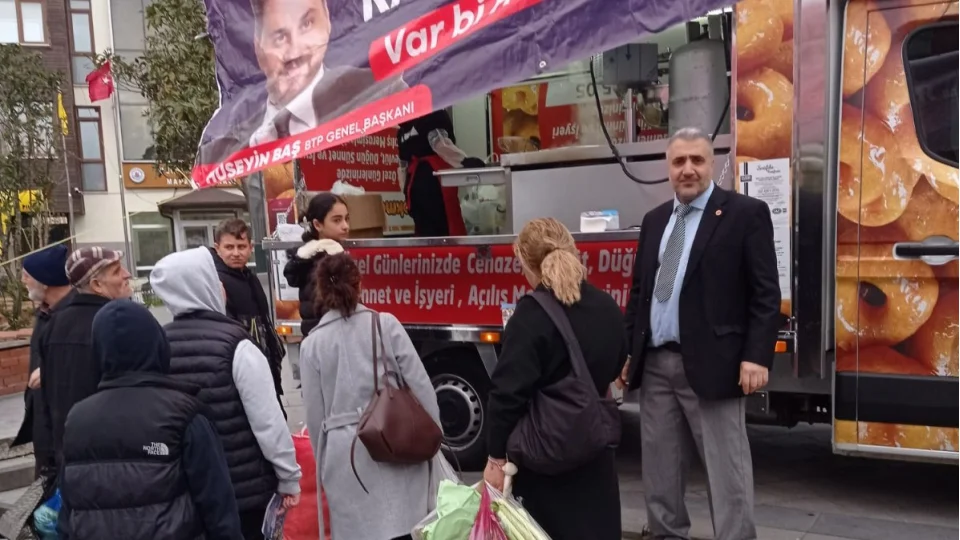 BTP Beyoğlu İlçe Teşkilatından Örnektepe’de lokma ikramı