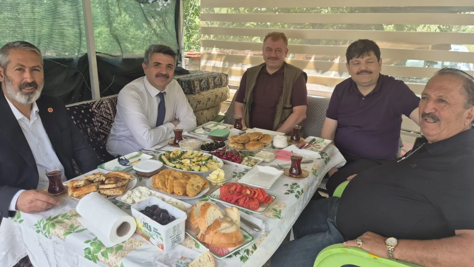 BTP kadroları Karabayır Köyü’nde: "Tarım ve köylünün çözümü MEM’de"