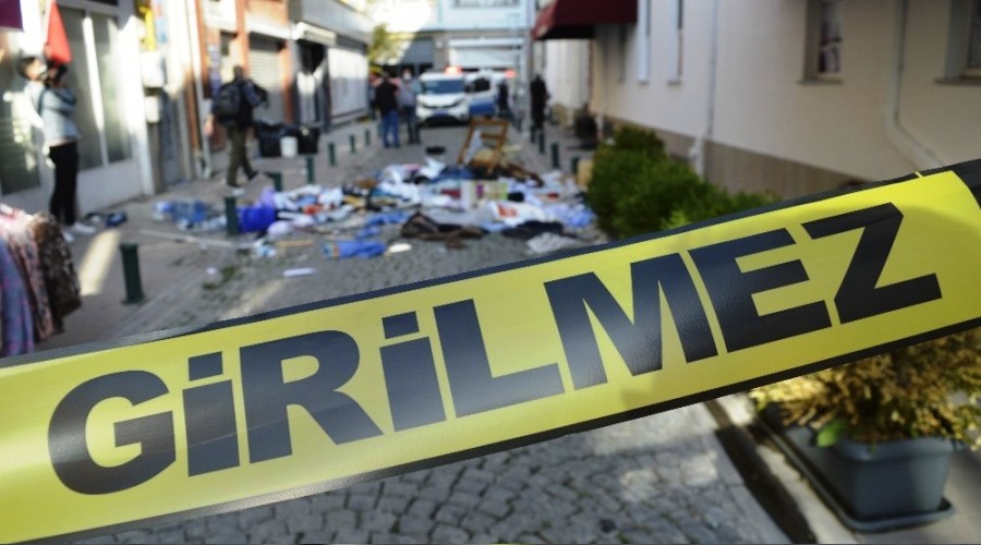 Bunal�m ge�iren �ah�s soka�� birbirine katt�