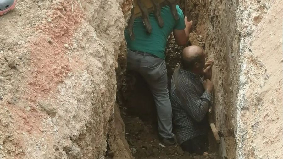 Bursa'da göçük altında can pazarı...