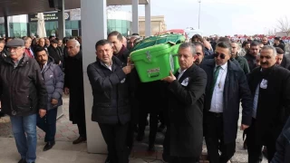 CHP Genel Bakan zel, Veli Ababa'nn vefat eden babas Hseyin Ababa'nn cenazesine katld