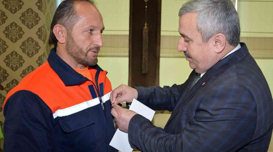Çöpte bulduğu 20 bin TL'yi sahibine teslim eden işçi ölü bulundu