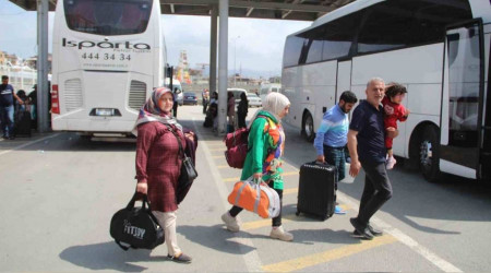 Depremzedeler oy kullanmak için Hatay'a geri dönüyor