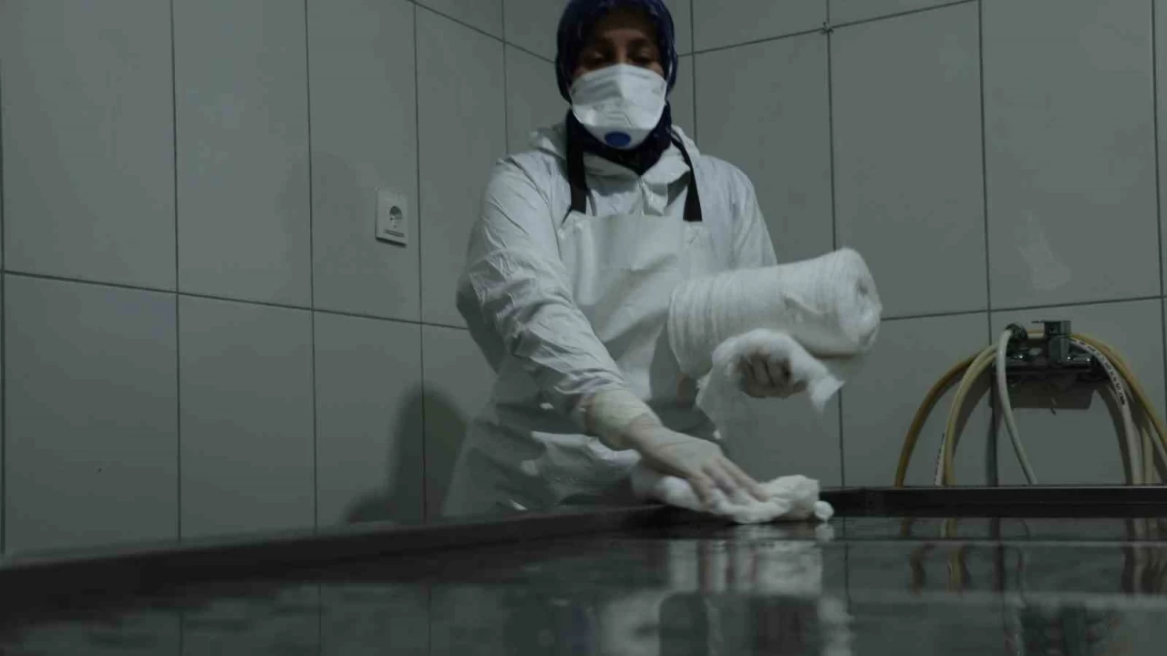Diyarbakır'da görevli kadın gassal: 'Depremde bütün bir aileyi almak bizi çok etkiliyordu'