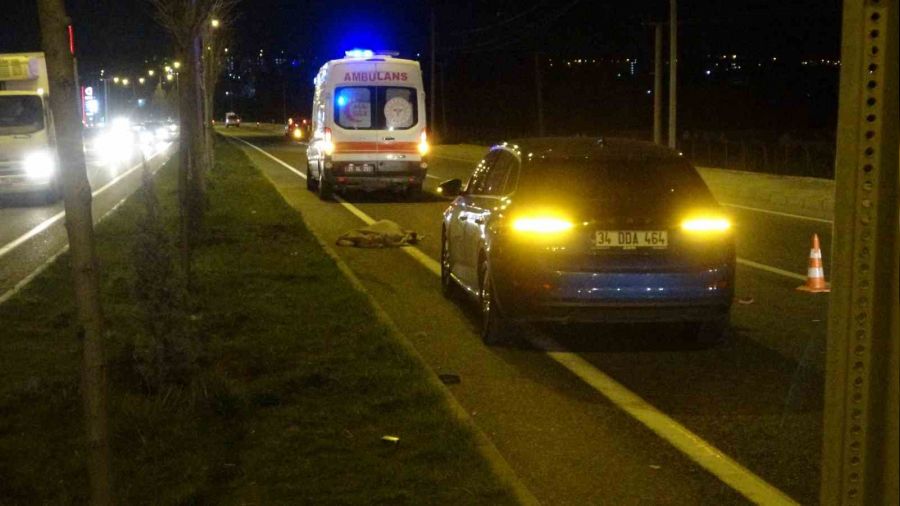 Diyarbak�r'da otomobil yayalara �arpt�