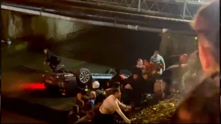 Düzce'de kontrolden çıkan otomobil dereye uçtu: 3 yaralı