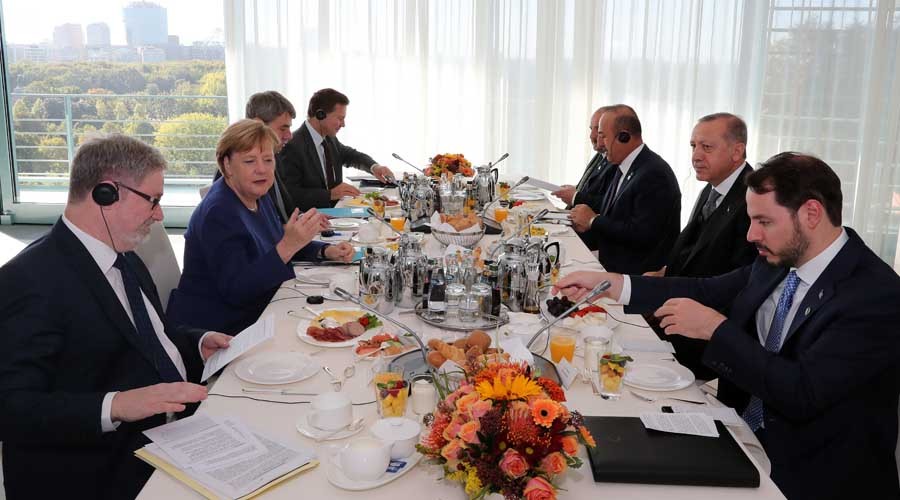 Erdo�an ve Merkel kahvalt�da bulu�tu